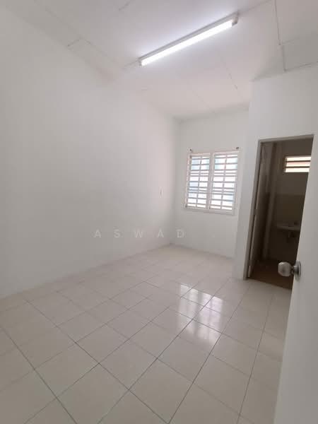 Taman Teluk Kumbar Heights, Teluk Kumbar, Penang untuk Untuk Dijual - RM 810,000, Mac 2026 - Bedroom - PropertyGuru.com.my