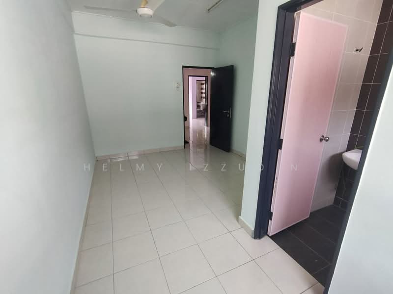2-storey Terraced House for Sale in Bandar Puteri Klang (Klang) - HELMY IZZUDIN - Interior - PropertyGuru.com.my