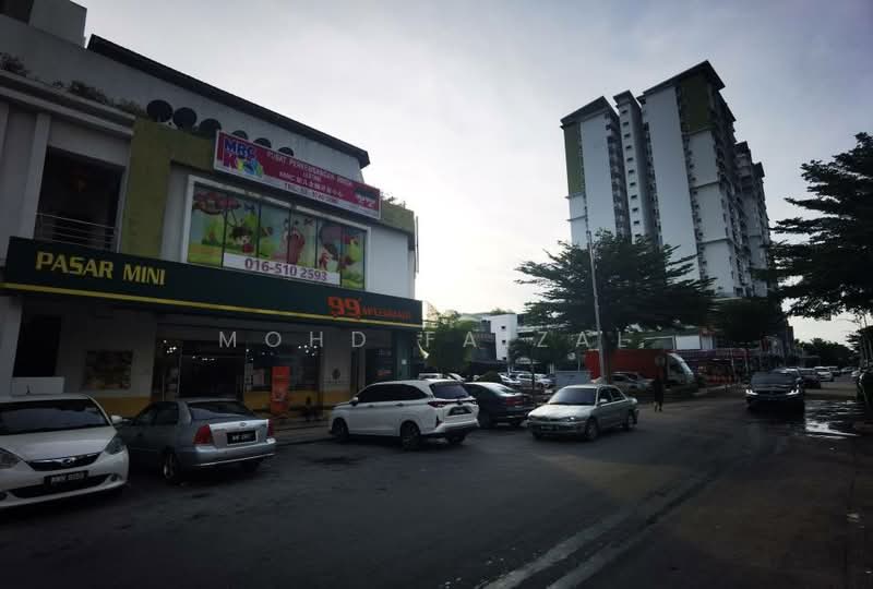 Condominium for Rent at Pearl Avenue - Mohd Faizal - Exterior - PropertyGuru.com.my