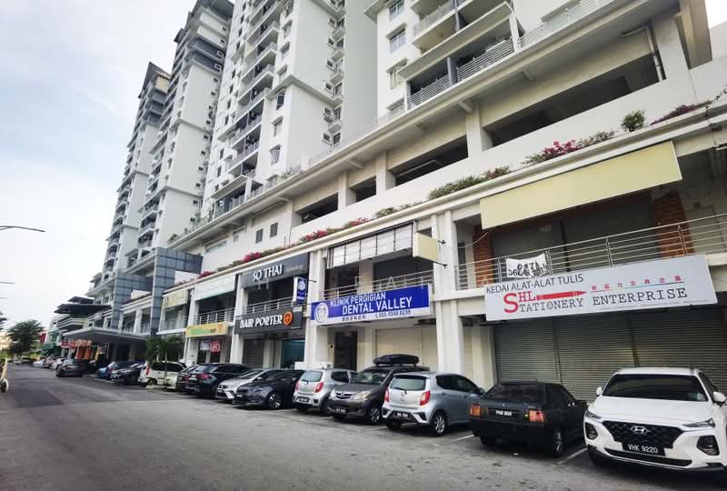 Condominium for Rent at Pearl Avenue - Mohd Faizal - Exterior - PropertyGuru.com.my