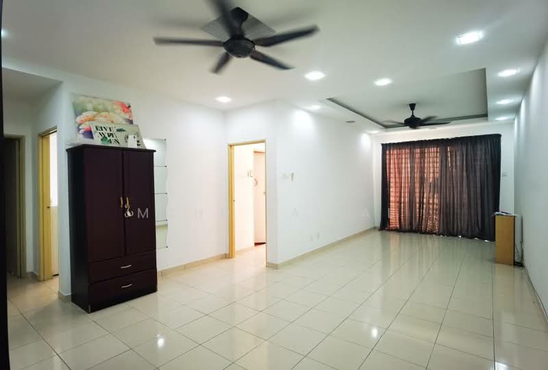 Condominium for Rent at Pearl Avenue - Mohd Faizal - Living Room - PropertyGuru.com.my