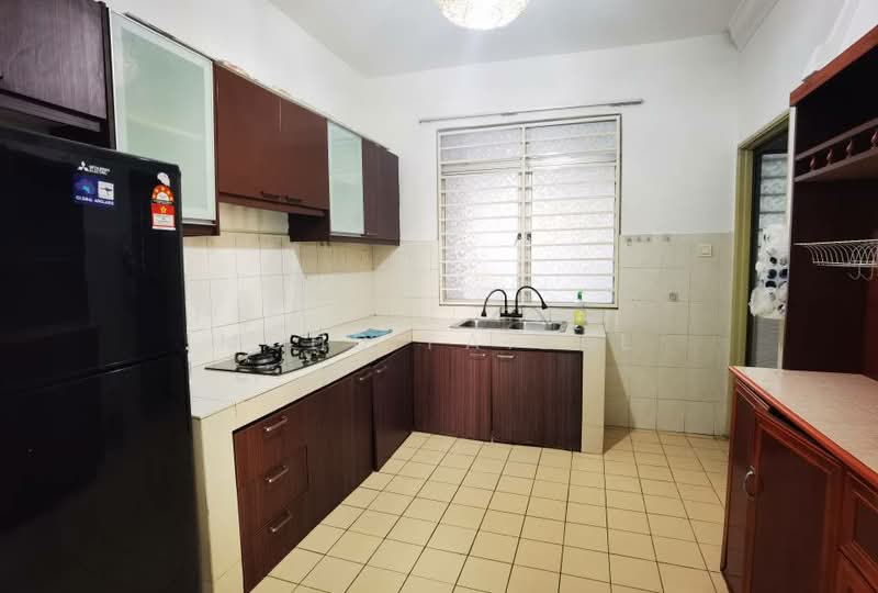 Condominium for Rent at Pearl Avenue - Mohd Faizal - Kitchen - PropertyGuru.com.my