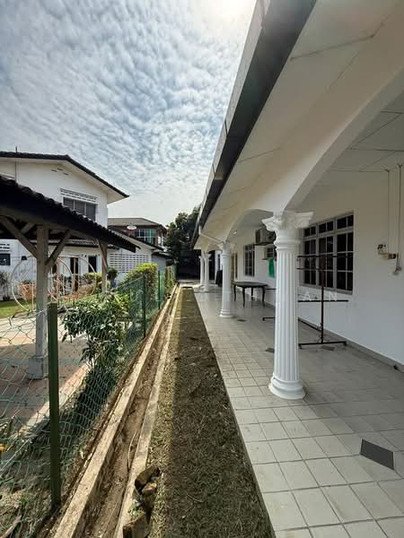 Rumah Berkembar untuk Dijual di Golf Height (Ampangan) - Azrul Othman - Exterior - PropertyGuru.com.my