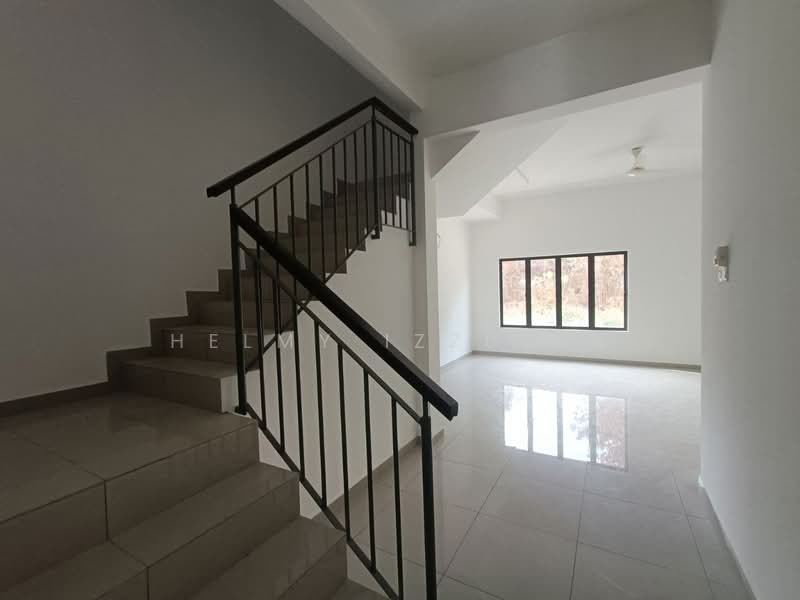 2-storey Terraced House for Sale in Jalan Kebun (Klang) - HELMY IZZUDIN - Interior - PropertyGuru.com.my
