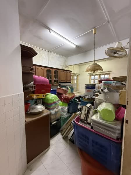 Semi-Detached House for Sale in Seremban (Negeri Sembilan) - Azrul Othman - Kitchen - PropertyGuru.com.my