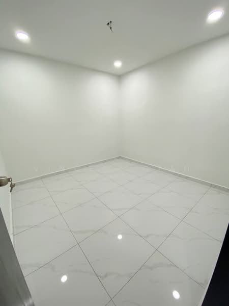 1-storey Terraced House for Sale in Taman Johor Jaya (Johor Bahru) - Vincent Gian - Interior - PropertyGuru.com.my