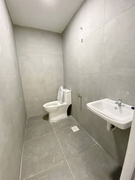 1-storey Terraced House for Sale in Taman Johor Jaya (Johor Bahru) - Vincent Gian - Bathroom - PropertyGuru.com.my