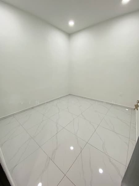 1-storey Terraced House for Sale in Taman Johor Jaya (Johor Bahru) - Vincent Gian - Interior - PropertyGuru.com.my