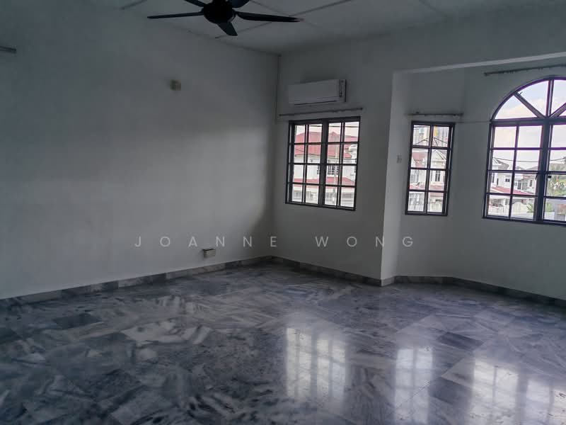 2-storey Terraced House for Rent in BANDAR PUCHONG JAYA (Puchong) - Joanne Wong - Living Room - PropertyGuru.com.my