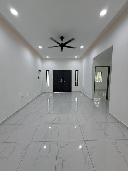 Semi-Detached House for Sale in Ulu Tiram (Johor) - Vincent Gian - Living Room - PropertyGuru.com.my