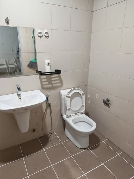 i-SOHO @ i-City untuk Untuk Disewa - RM 1,700 /bulan, Mac 2026 - Bathroom - PropertyGuru.com.my