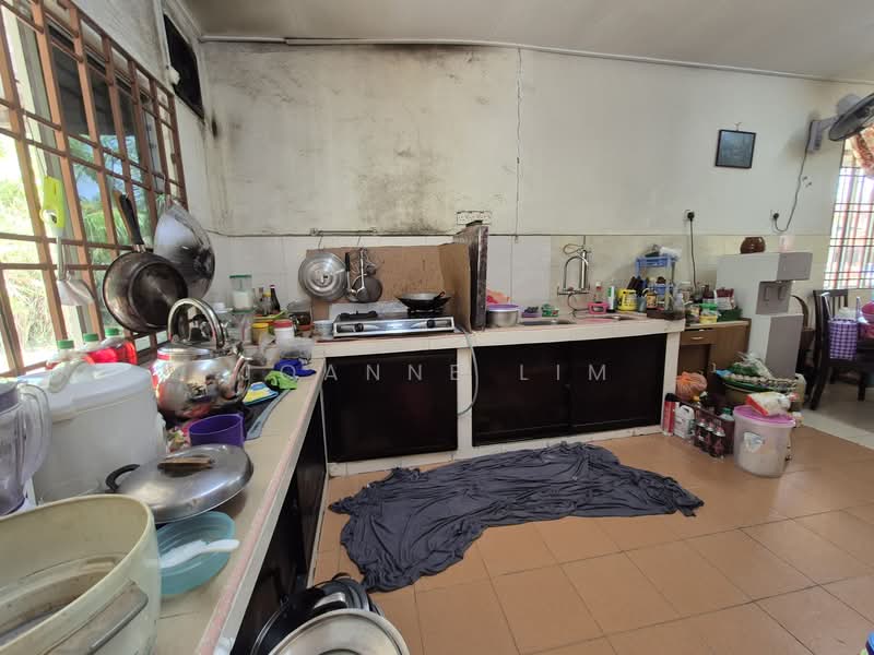 1-storey Terraced House for Sale in Melaka City (Melaka) - Joanne Lim - Kitchen - PropertyGuru.com.my