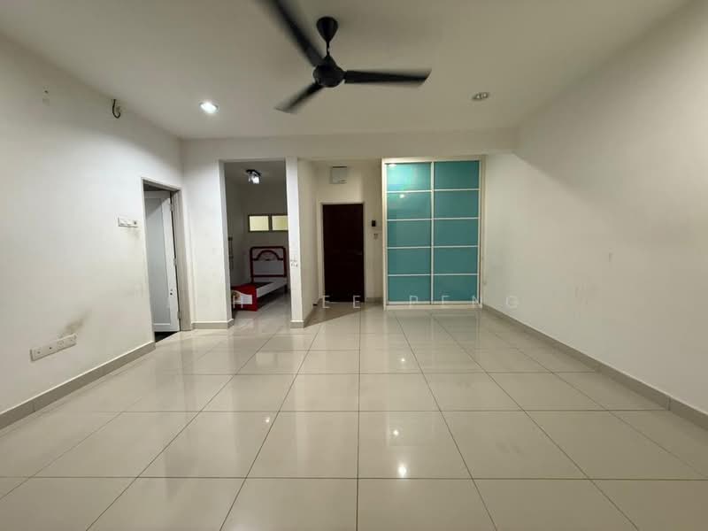 2-storey Terraced House for Rent in Taman Bestari Indah (Ulu Tiram) - Loh Lee Peng - Living Room - PropertyGuru.com.my