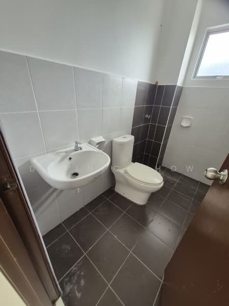 2-storey Terraced House for Rent in Taman Nusantara (Iskandar Puteri (Nusajaya)) - Dominic Chow - Bathroom - PropertyGuru.com.my