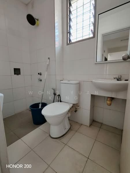 1-storey Terraced House for Rent in Bandar Bukit Raja (Klang) - Wong Yuan Kong - Bathroom - PropertyGuru.com.my