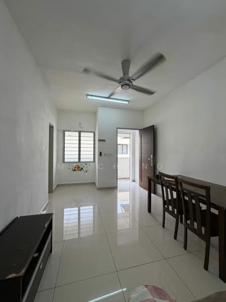Apartment for Sale at I-Park Apartment - Ms Chang - Living Room - PropertyGuru.com.my