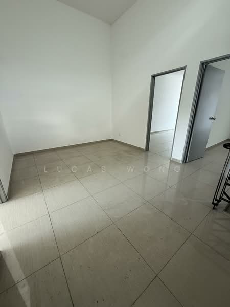 2-storey Terraced House for Sale in Taman Bestari Indah (Ulu Tiram) - Lucas Wong - Interior - PropertyGuru.com.my