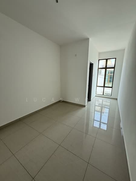 2-storey Terraced House for Sale in Taman Bestari Indah (Ulu Tiram) - Lucas Wong - Interior - PropertyGuru.com.my