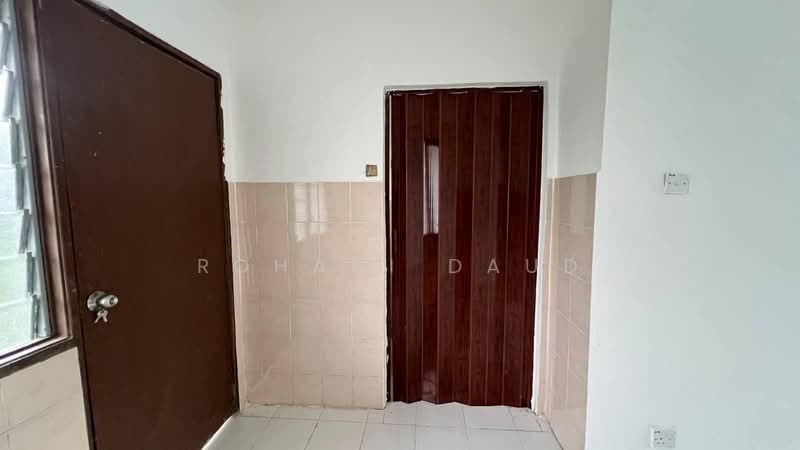 1.5 Storey Terrace Taman Serendah Makmur SERENDAH untuk Untuk Dijual - RM 290,000, Mac 2026 - Entrance - PropertyGuru.com.my