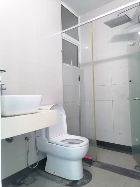 Skypod Residence untuk Untuk Dijual - RM 460,000, Mac 2026 - Bathroom - PropertyGuru.com.my