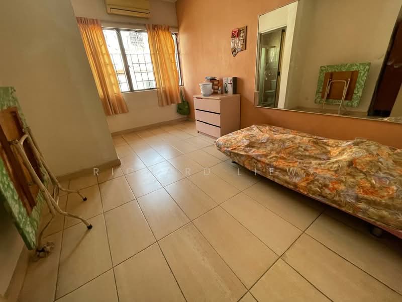 2-storey Terraced House for Sale in Taman Megah (Petaling Jaya) - Richard Liew - Bedroom - PropertyGuru.com.my