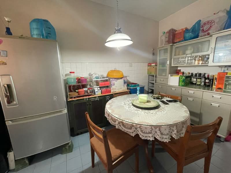 2-storey Terraced House for Sale in Taman Megah (Petaling Jaya) - Richard Liew - Kitchen - PropertyGuru.com.my