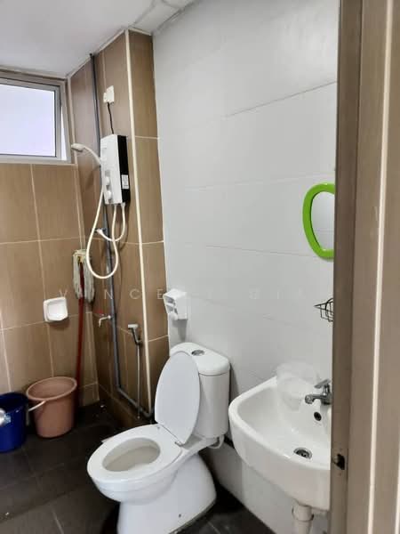 Larkin Heights untuk Untuk Disewa - RM 1,800 /bulan, Mac 2026 - Bathroom - PropertyGuru.com.my
