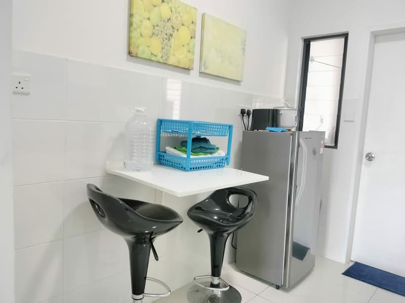 8 Kinrara untuk Untuk Disewa - RM 3,000 /bulan, Mac 2026 - Kitchen - PropertyGuru.com.my