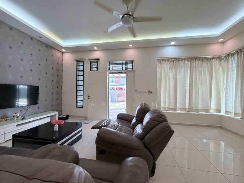 Cluster House for Rent in Bukit Indah (Iskandar Puteri (Nusajaya)) - Karl Lim - Living Room - PropertyGuru.com.my