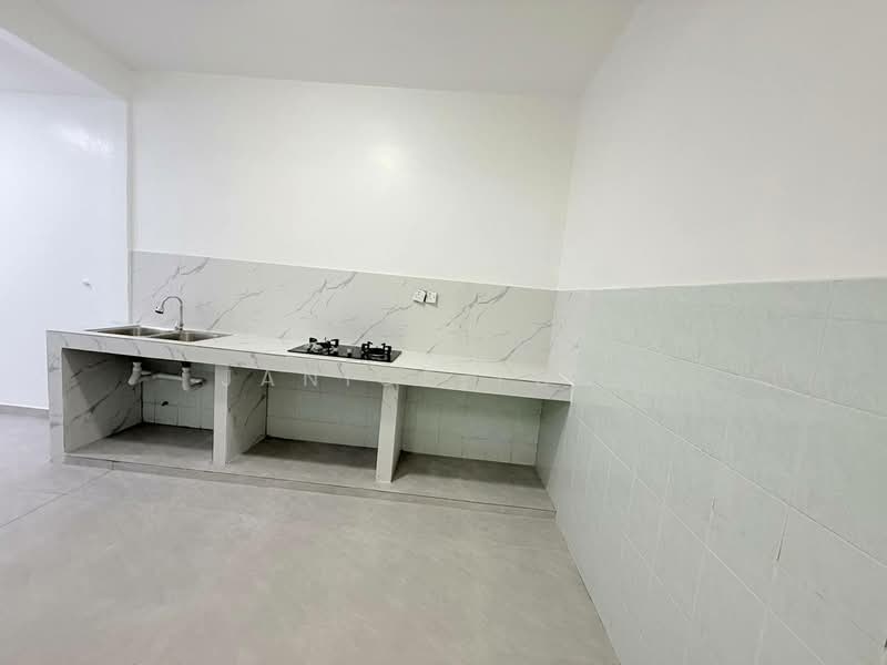 2-storey Terraced House for Sale in Taman Mutiara Rini (Skudai) - Janice Yong - Kitchen - PropertyGuru.com.my