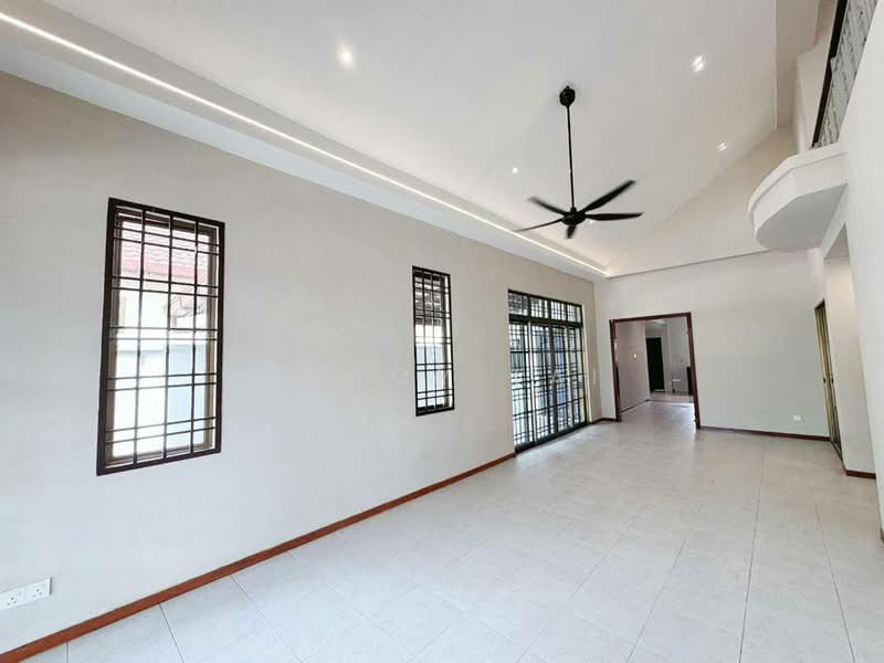 1.5-storey Terraced House for Sale in Taman Impian Emas (Skudai) - Tommy Tai - Living Room - PropertyGuru.com.my