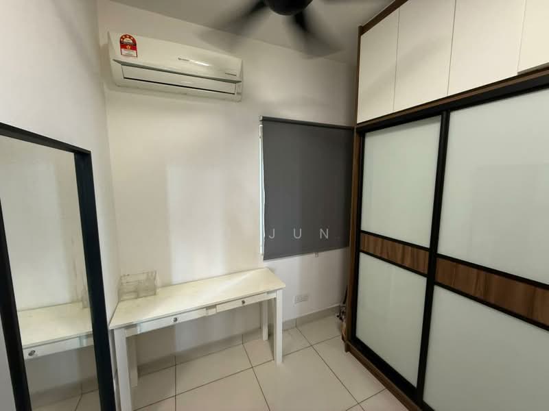 Koi Suites untuk Untuk Disewa - RM 1,450 /bulan, Mac 2026 - Bedroom - PropertyGuru.com.my