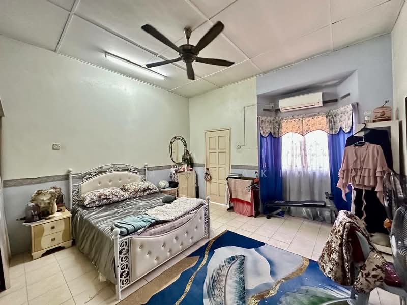 2-storey Terraced House for Sale in Telok Panglima Garang (Selangor) - Lukman Hakim - PropertyGuru.com.my