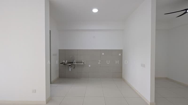 Service Residence for Sale at Emerald 9 - AIMAN ZUHDI - Kitchen - PropertyGuru.com.my