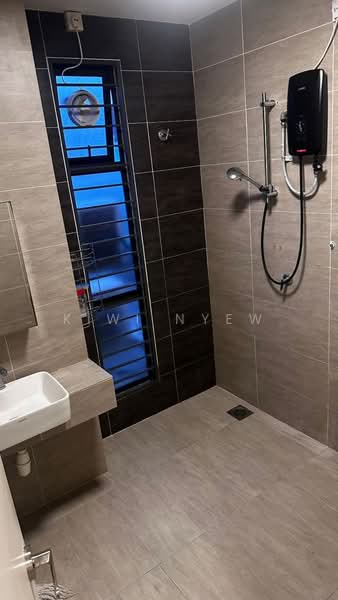 Monet Lily @ Monet Residences Sunsuria City untuk Untuk Disewa - RM 3,800 /bulan, Mac 2026 - Bathroom - PropertyGuru.com.my