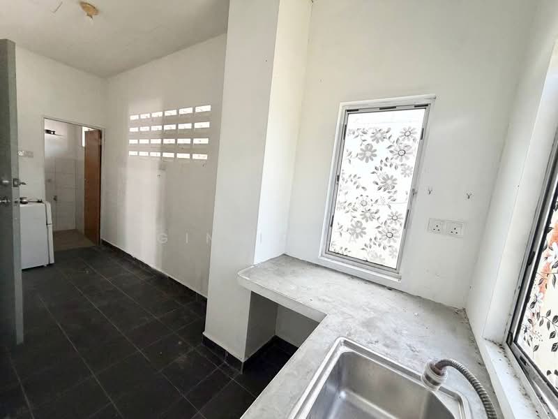2-storey Terraced House for Sale in Rini Hills 2 (Skudai) - Ginnie Lau - Kitchen - PropertyGuru.com.my