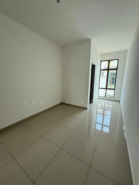 2-storey Terraced House for Sale in Taman Bestari Indah (Ulu Tiram) - Janice Yong - Interior - PropertyGuru.com.my