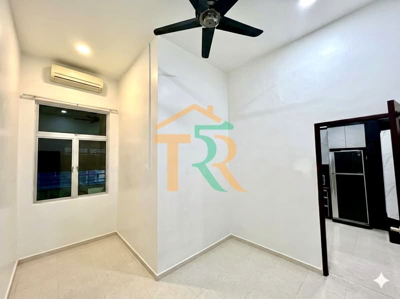 Taman Bakri Makmur untuk Untuk Dijual - RM 650,000, Apr 2026 - Interior - PropertyGuru.com.my