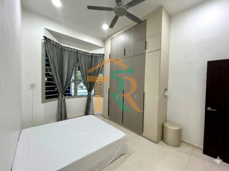 Taman Bakri Makmur untuk Untuk Dijual - RM 650,000, Apr 2026 - Bedroom - PropertyGuru.com.my