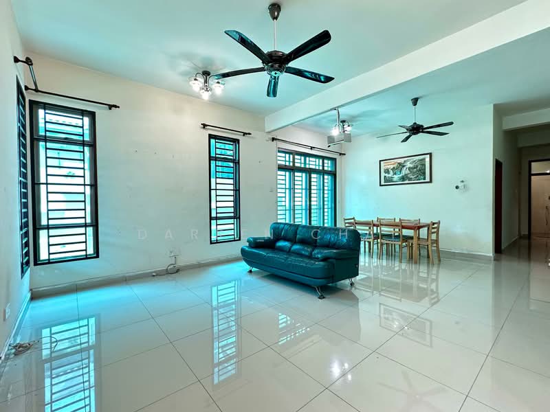 Cluster House for Sale in Bandar Putra (Kulai) - Darren Chai - Living Room - PropertyGuru.com.my