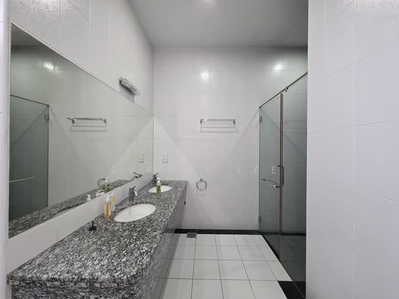 Bungalow for Sale in Saujana (Selangor) - Evonne Lee - Bathroom - PropertyGuru.com.my