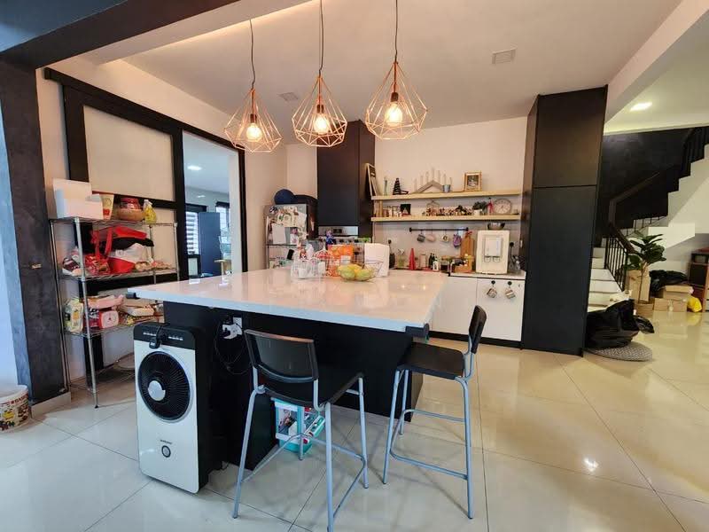 Rumah Teres 2-Tingkat untuk Dijual di Seri Utama Damansara (Kota Damansara) - Jeff Wong - Kitchen - PropertyGuru.com.my