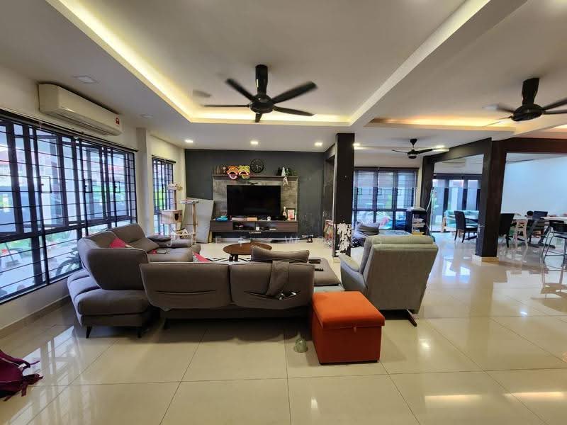 Rumah Teres 2-Tingkat untuk Dijual di Seri Utama Damansara (Kota Damansara) - Jeff Wong - Living Room - PropertyGuru.com.my