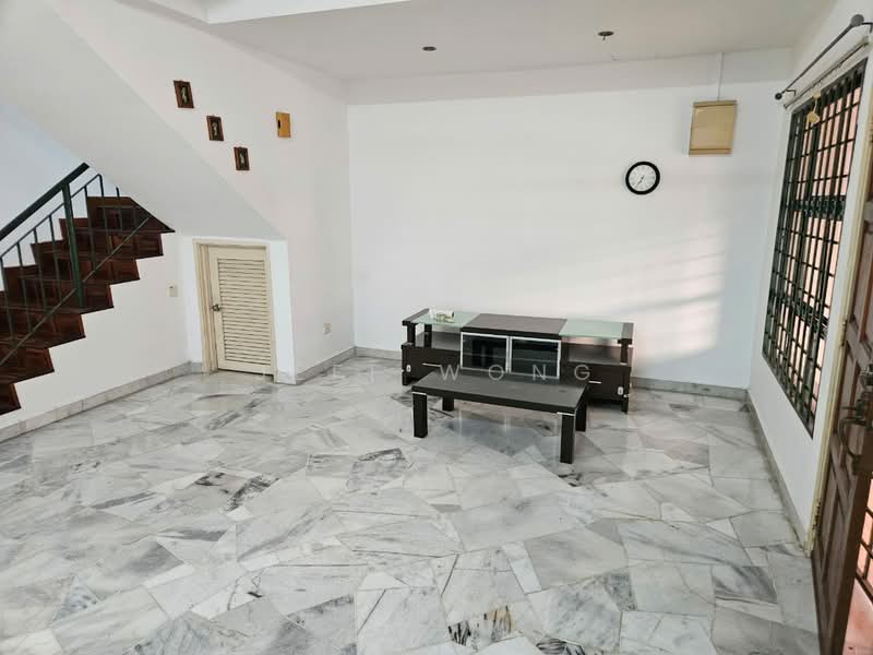Rumah Teres 2 Tingkat untuk Dijual di Tropicana Indah (Kota Damansara) - Jeff Wong - Living Room - PropertyGuru.com.my