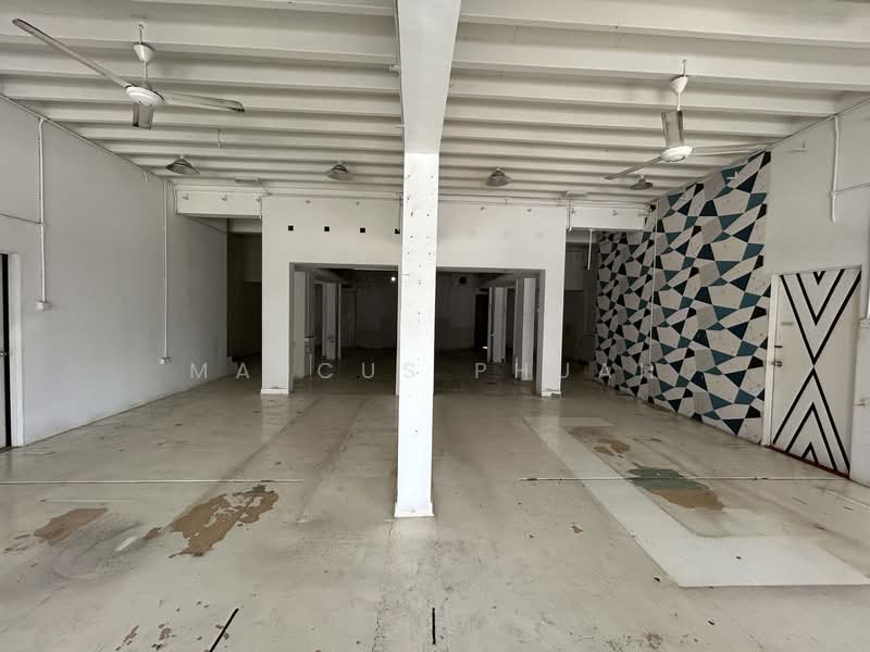 Tanjong Tokong Main road shop untuk Untuk Disewa - RM 20,000 /bulan, Mac 2026 - Interior - PropertyGuru.com.my
