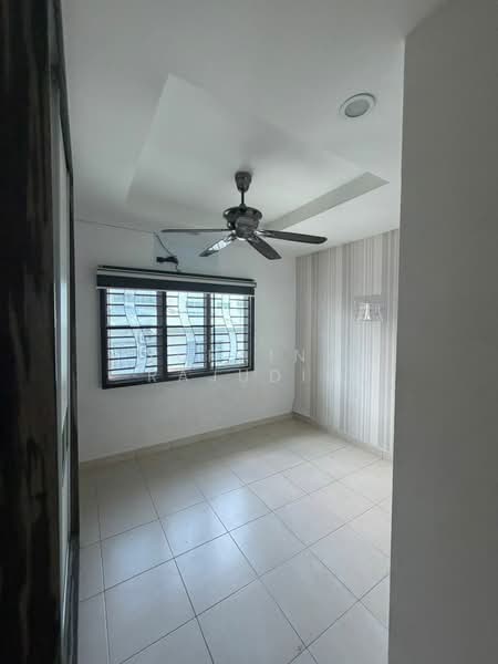 2-storey Terraced House for Sale in Sungai Buloh (Selangor) - Zuraina Rajudin - Interior - PropertyGuru.com.my