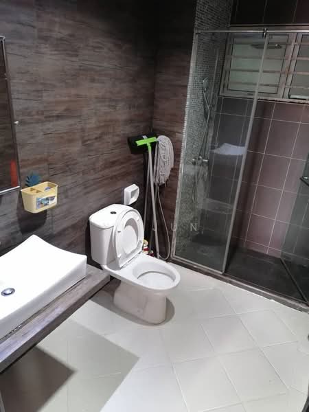Aseana Puteri untuk Untuk Disewa - RM 1,900 /bulan, Mac 2026 - Bathroom - PropertyGuru.com.my