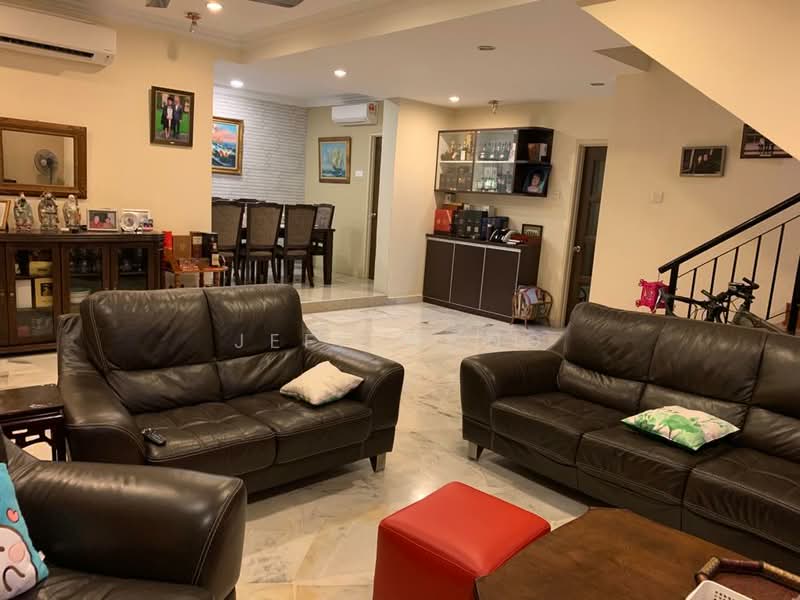 Rumah Teres 2 Tingkat untuk Dijual di Tropicana (Petaling Jaya) - Jeff Wong - Living Room - PropertyGuru.com.my