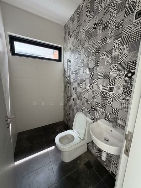 Bungalow for Sale in Shah Alam (Selangor) - Oscar Tan - Bathroom - PropertyGuru.com.my