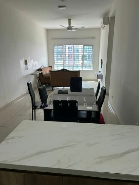 Savanna Executive Suite @ Southville City untuk Untuk Disewa - RM 1,800 /bulan, Mac 2026 - Living Room - PropertyGuru.com.my
